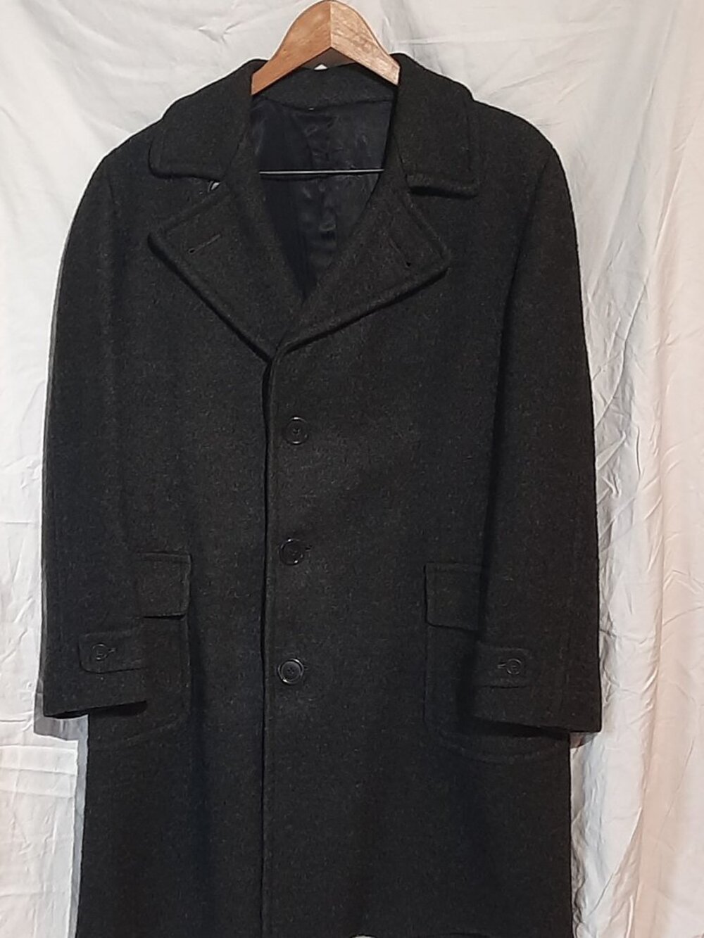 Richman Brothers Single-Breasted Dark Grey ?Wool? Topcoat/Overcoat, 38S